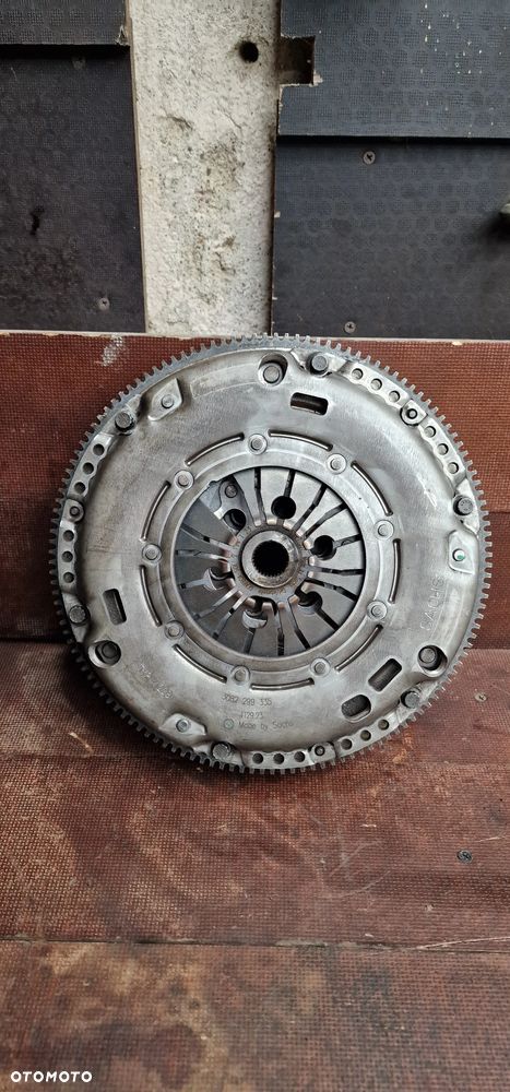 KOŁO DWUMASOWE 1.4TDI VW Polo 6C Fabia II Rapid - 1