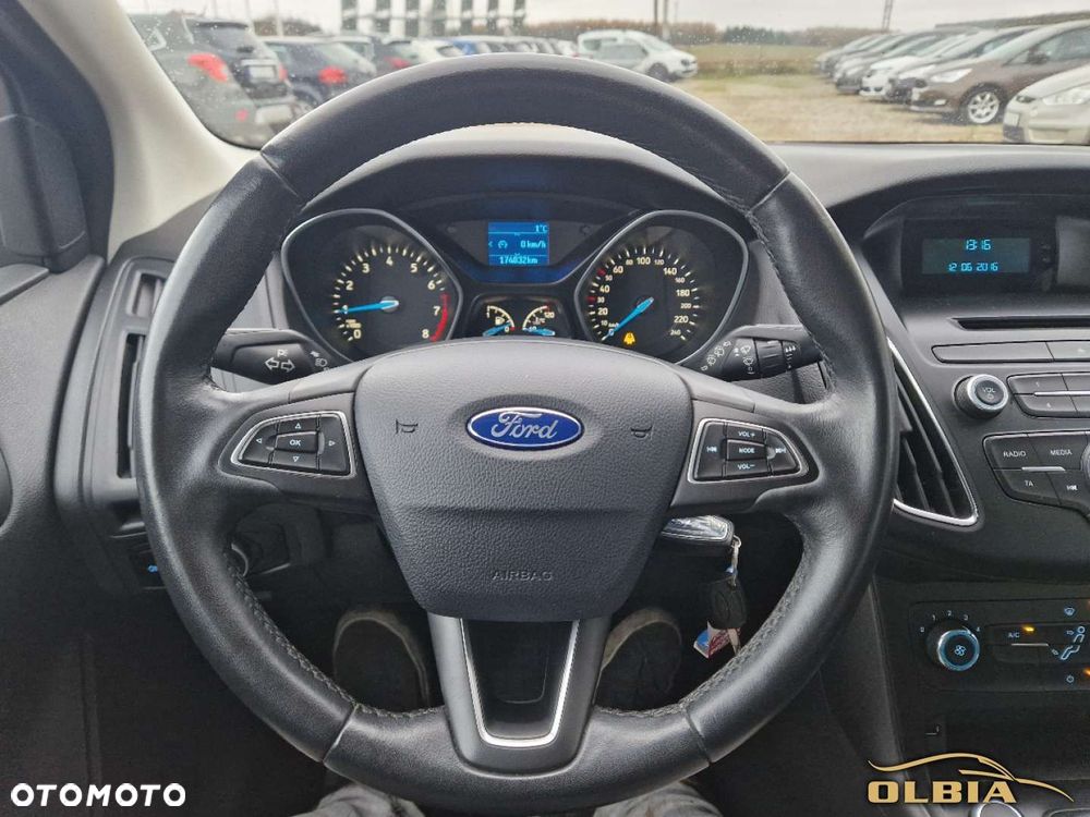 Ford Focus 1.0 EcoBoost Trend Edition - 29