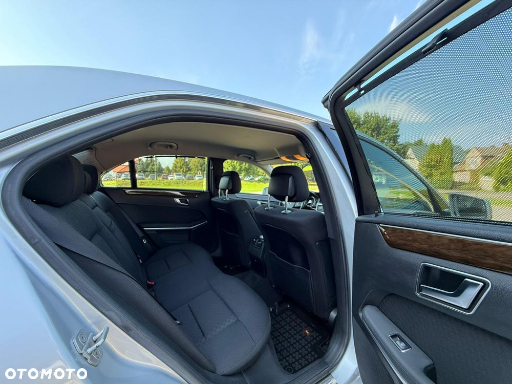 Mercedes-Benz Klasa E 220 BlueTEC 7G-TRONIC Elegance - 30
