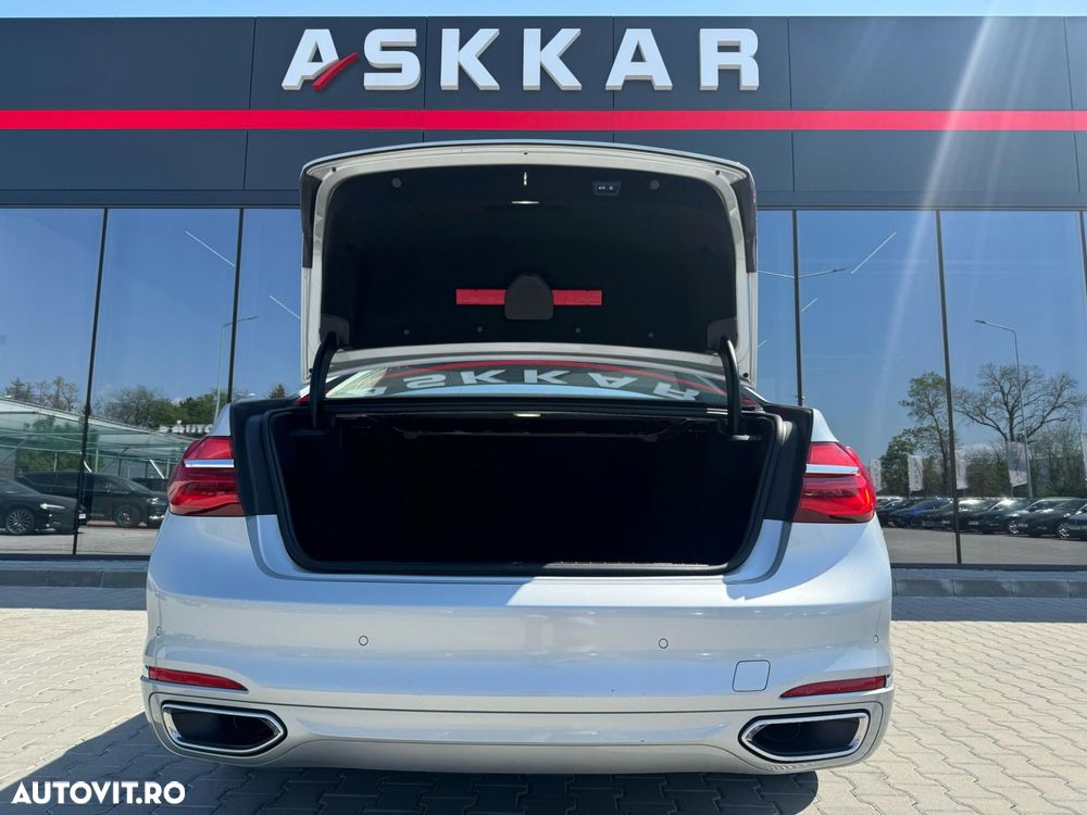 BMW Seria 7 740d xDrive - 22