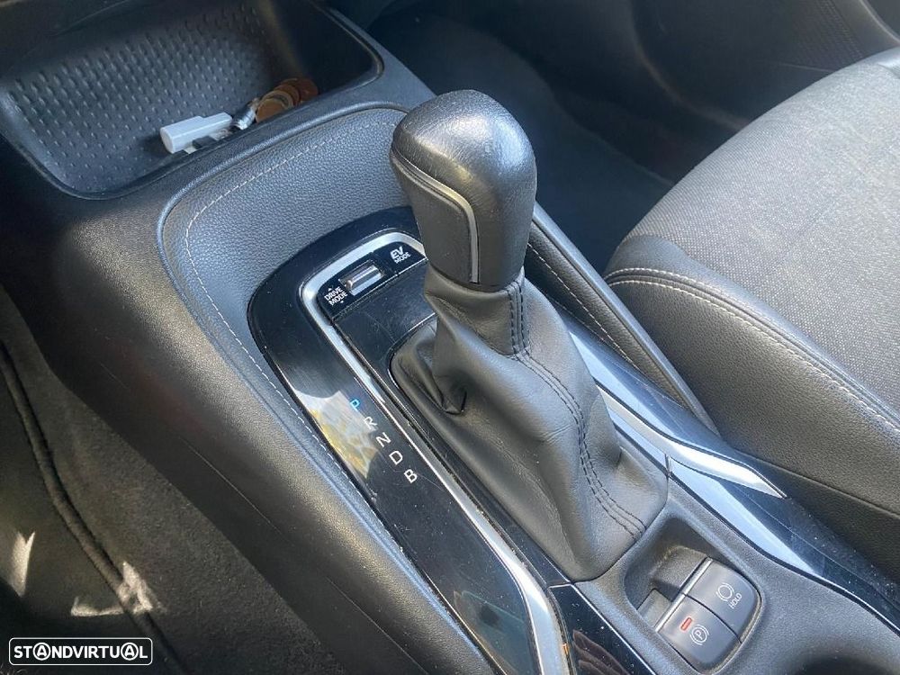 Toyota Corolla Touring Sports 1.8 Hybrid Comfort+P.Sport - 13