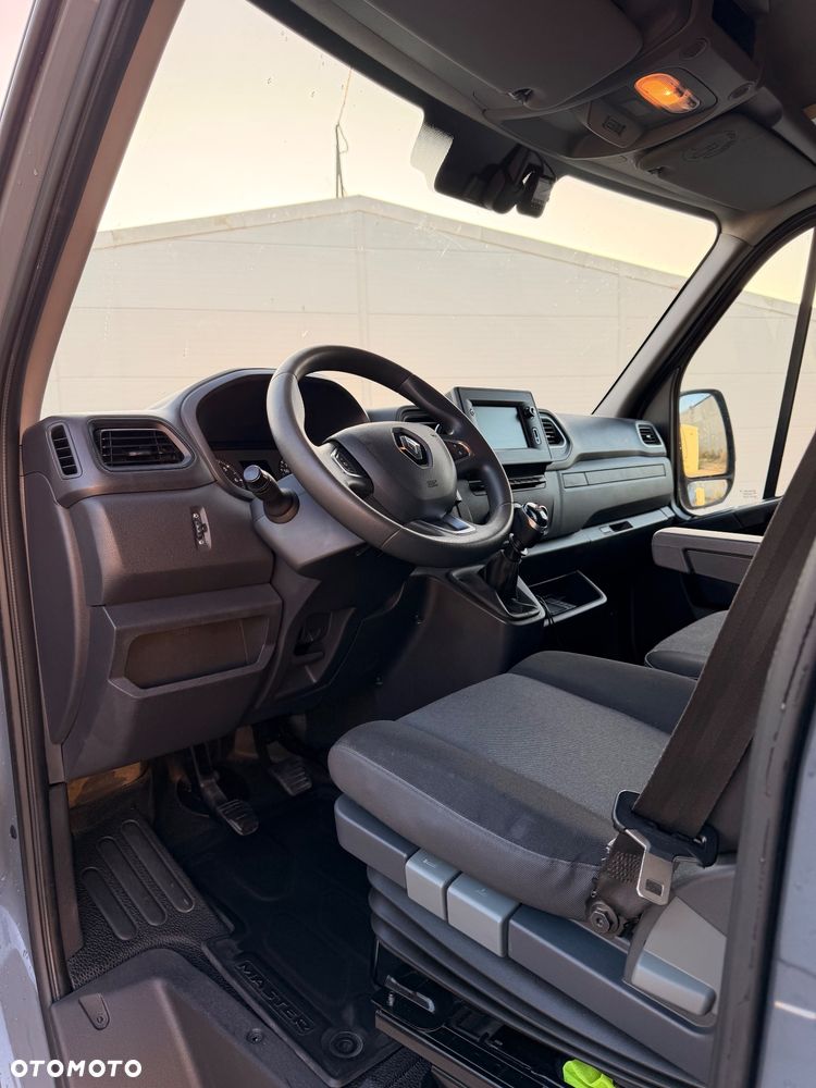 Renault Master - 10