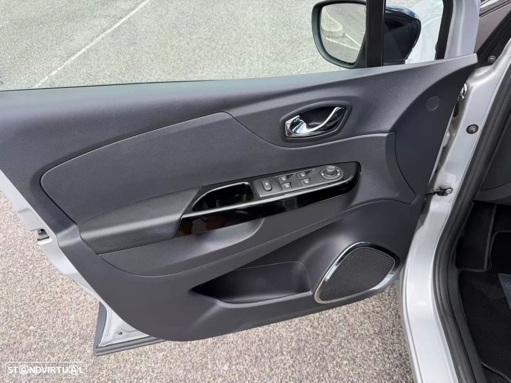 Renault Captur 1.2 TCe Exclusive EDC - 16