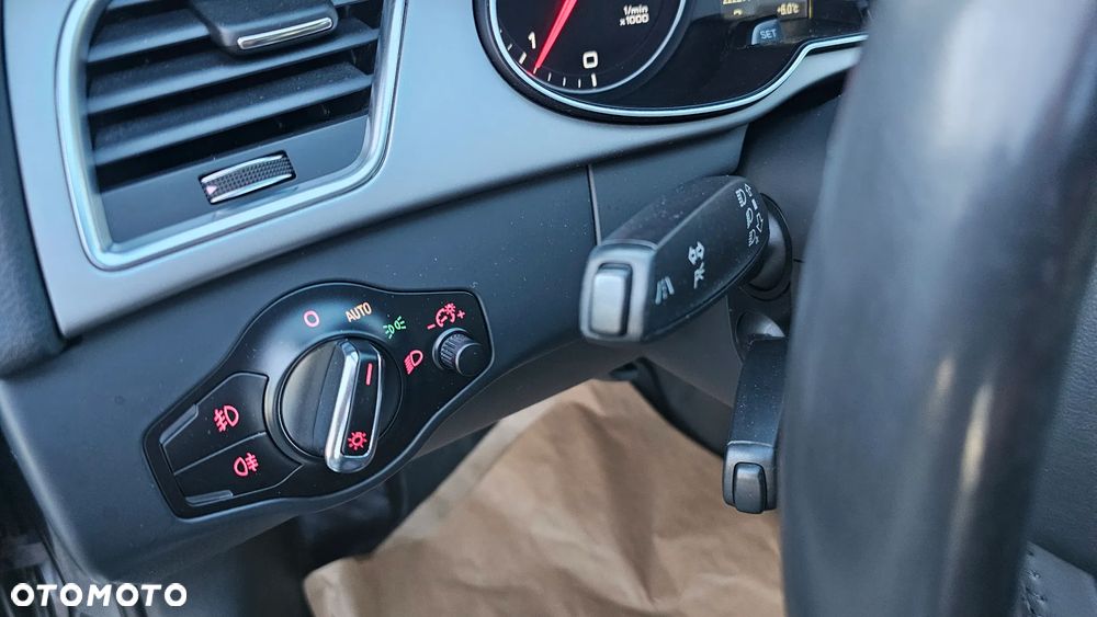 Audi A4 Avant 2.0 TDI DPF clean diesel quattro S tronic S line Sportpaket - 25