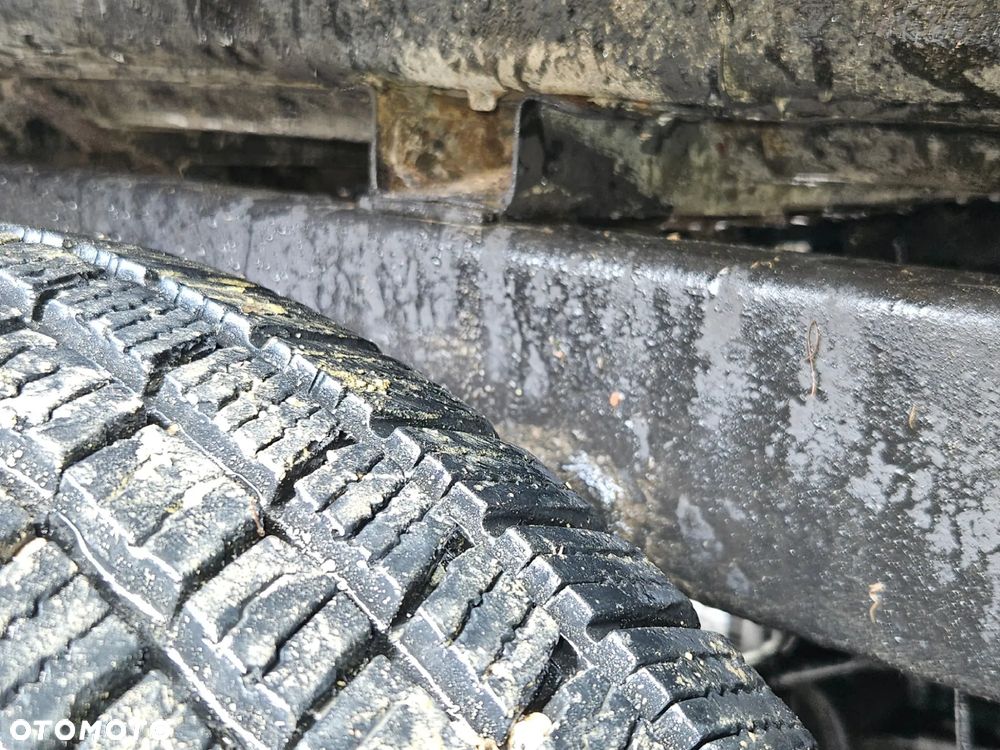 Nissan Navara 2.5 D EVO - 18