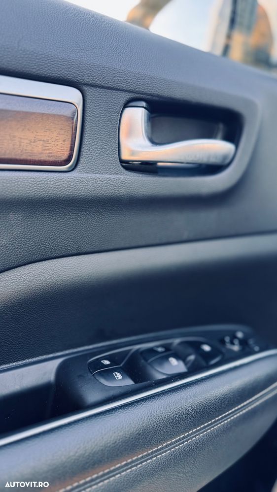 Renault Koleos ENERGY dCi 175 X-tronic 4WD INTENS - 21