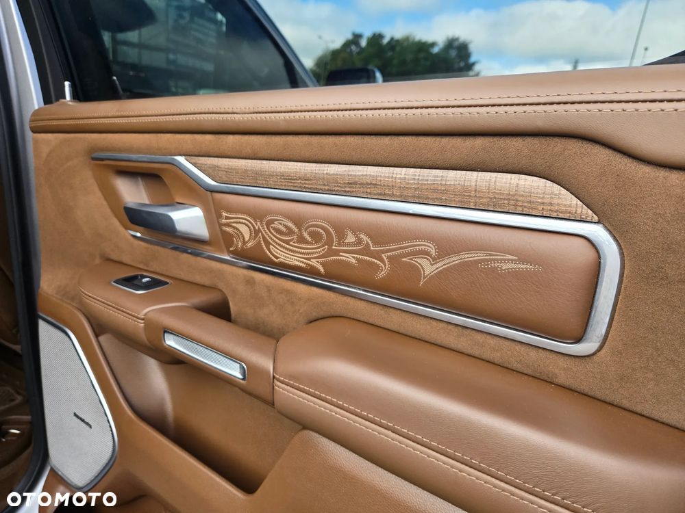 RAM 1500 Crew Cab Longhorn - 35