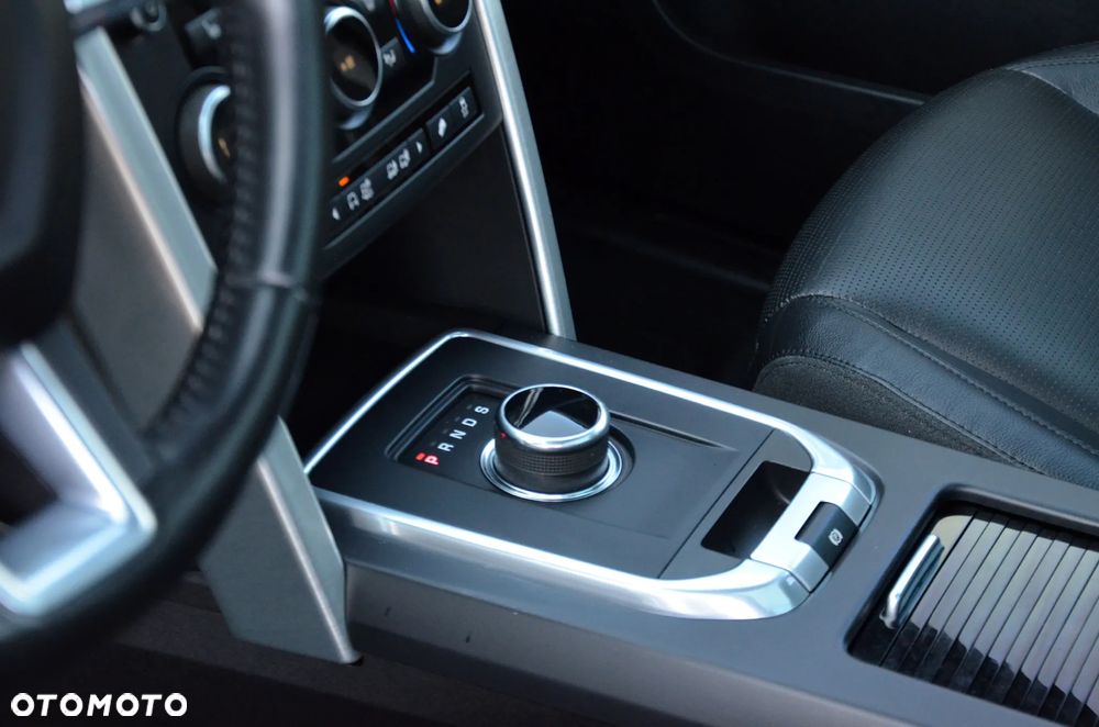 Land Rover Discovery Sport 2.0 D150 HSE - 24