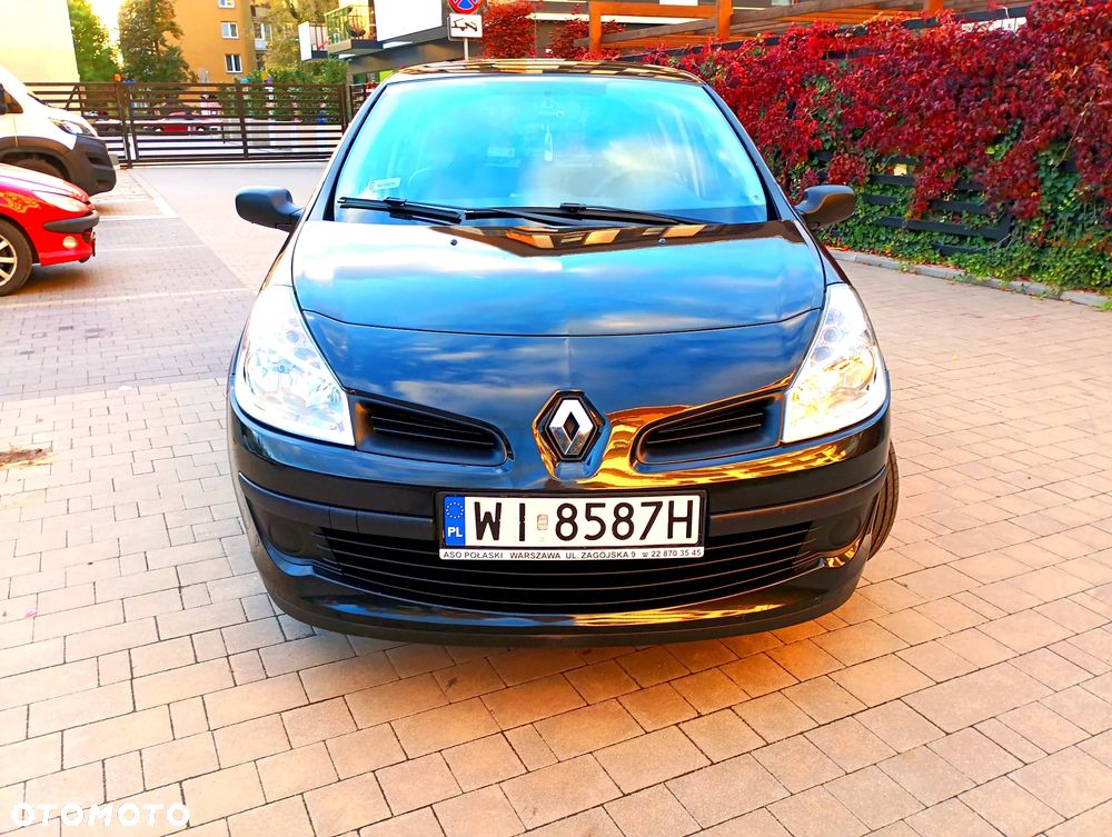 Renault Clio - 12