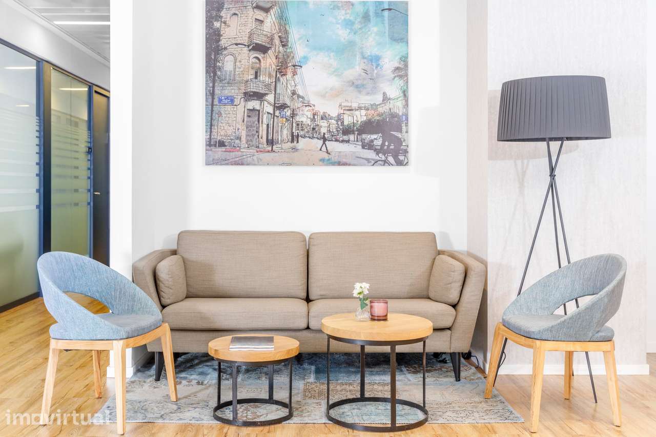 Escritório privado para 2 pessoas – Regus Lisbon, Alcantara - Grande imagem: 4/10