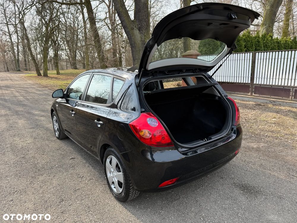 Kia Ceed 1.4 CVVT LX - 22