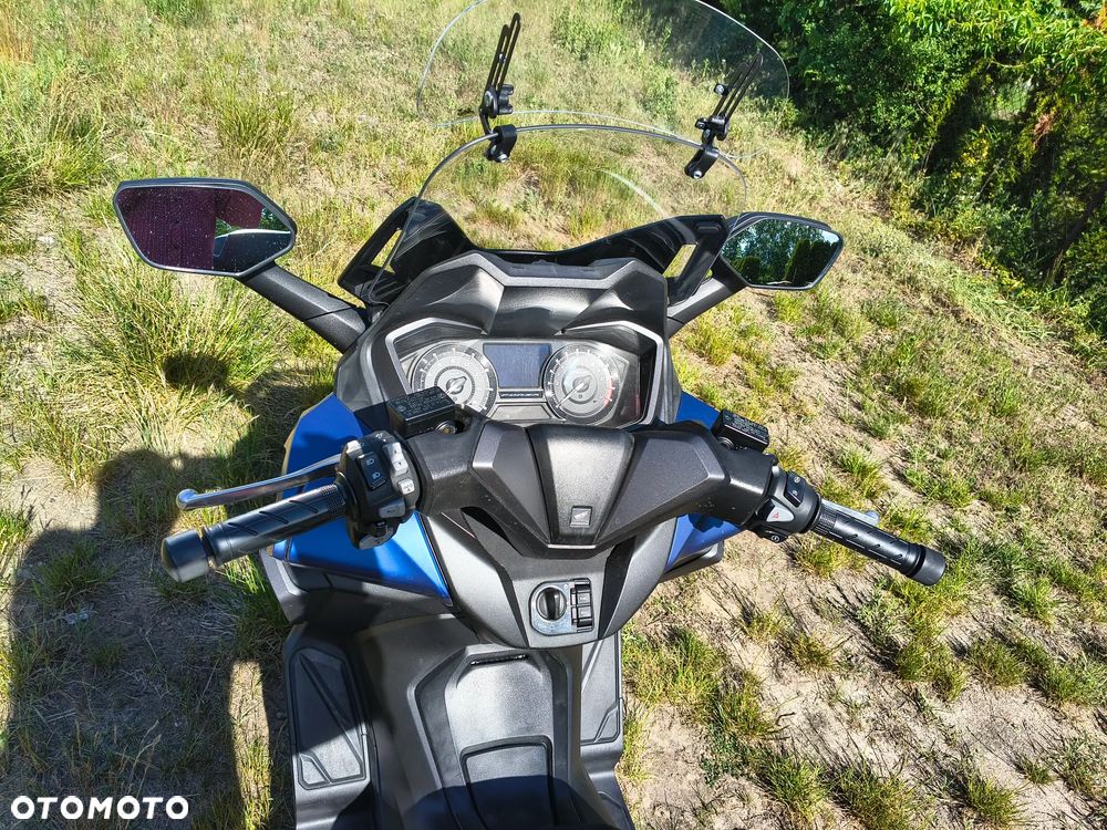Honda NSS - 9