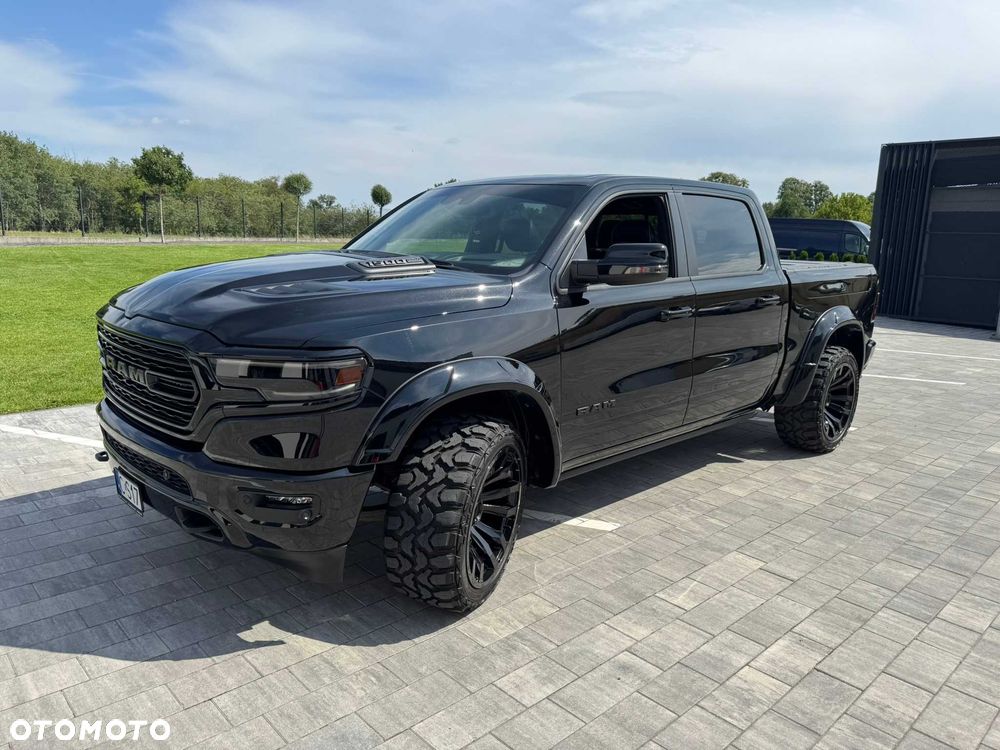 Dodge RAM - 1
