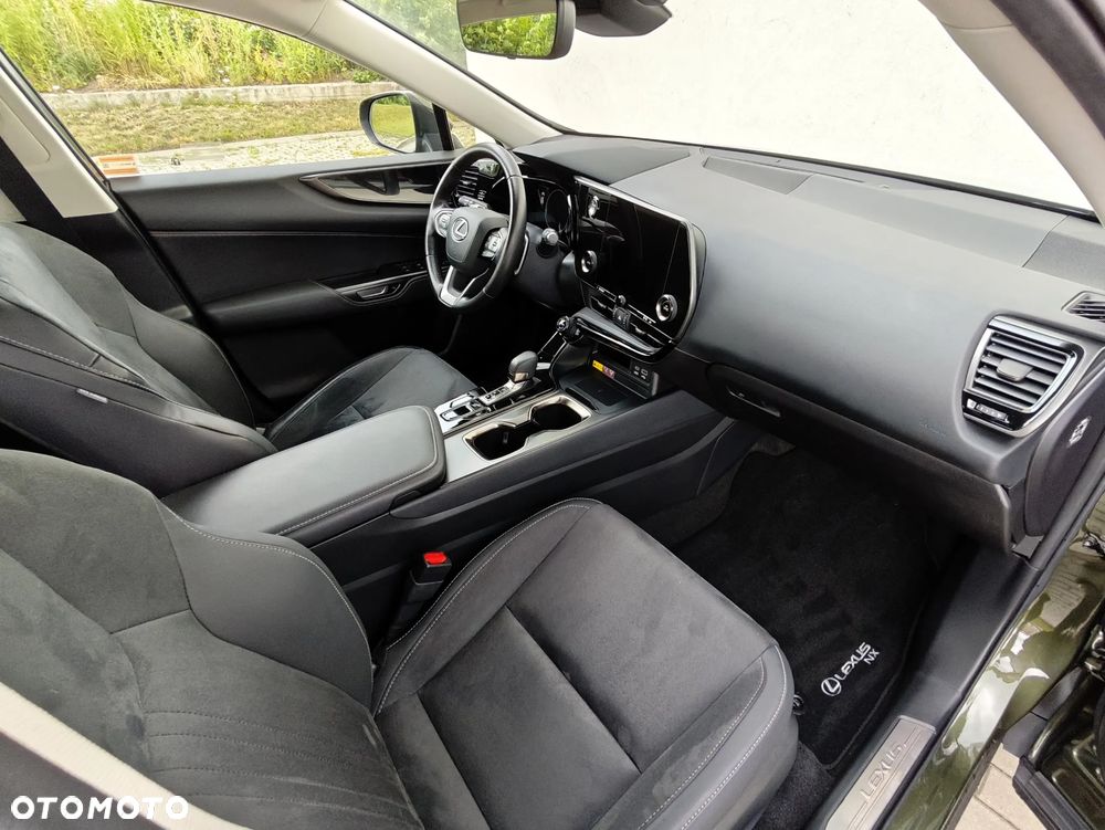 Lexus NX 350h Elegance 2WD - 4