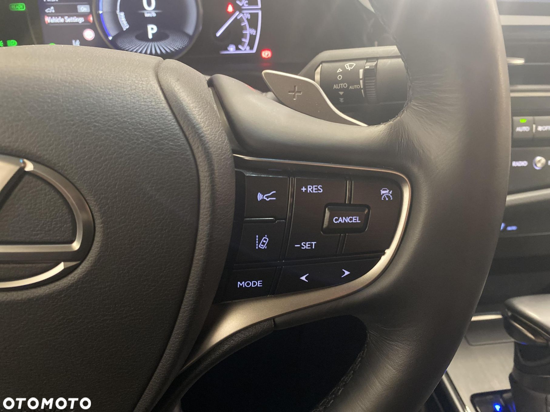 Lexus ES - 14