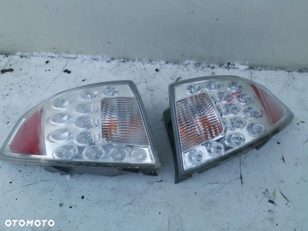 LAMPA TYŁ SUBARU IMPREZA 3 GH W KLAPE LEWA PRAWA