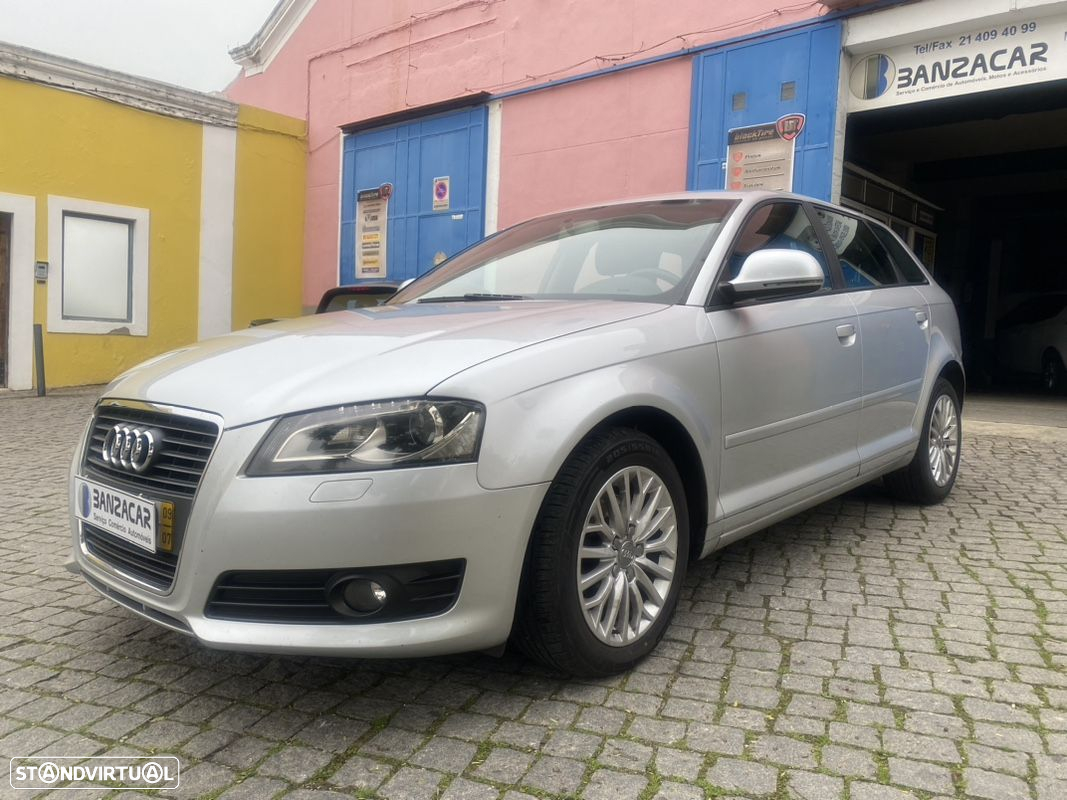 Audi A3 Sportback 2.0 TDi Attraction - 2