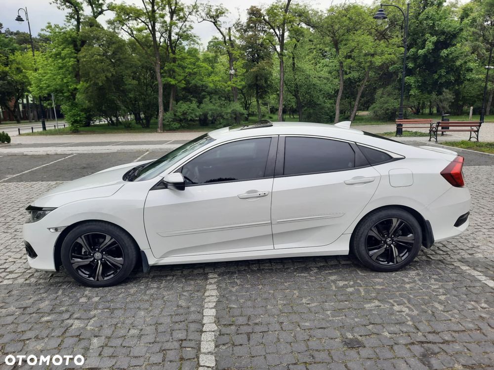 Honda Civic 1.5 i-VTEC Turbo CVT Executive - 4