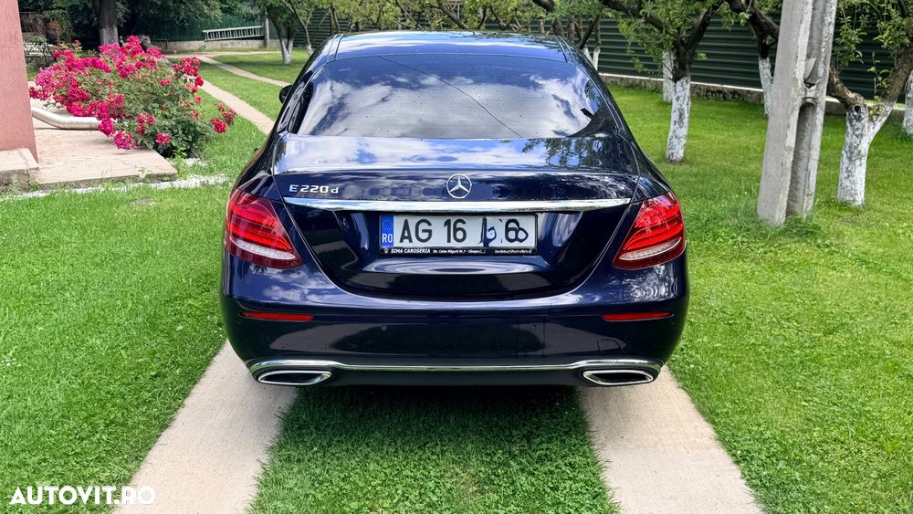 Mercedes-Benz E 220 d Aut. - 3