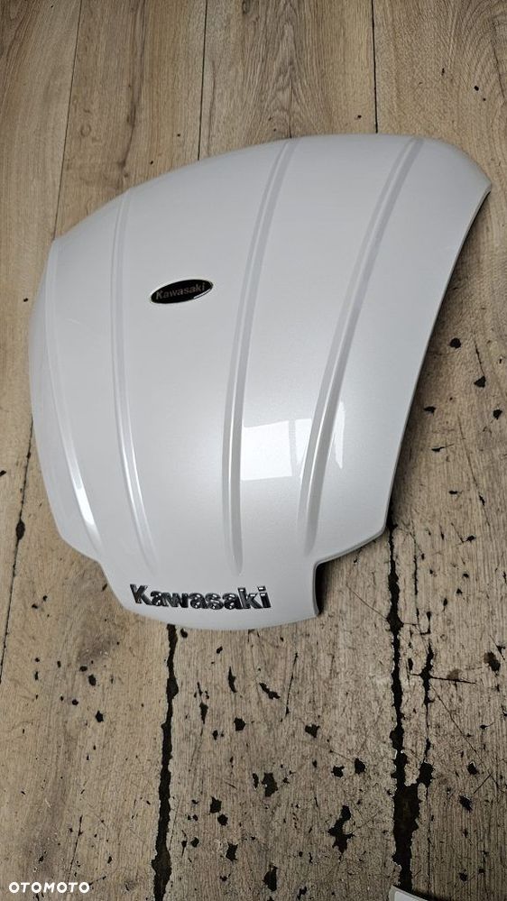 Nakładka na kufer centralny Kawasaki GTR 1400 131LUU0153 - 5