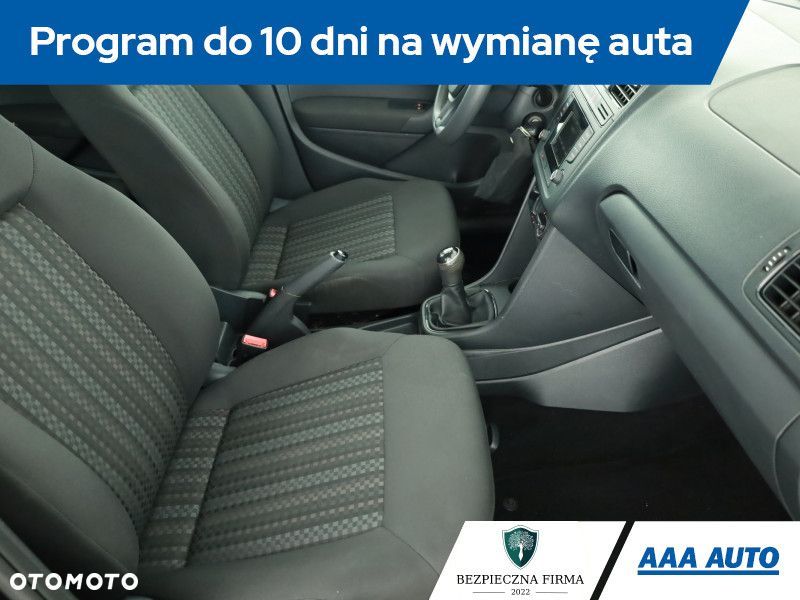 Volkswagen Polo - 8