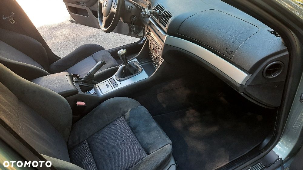 BMW Seria 5 525i - 16