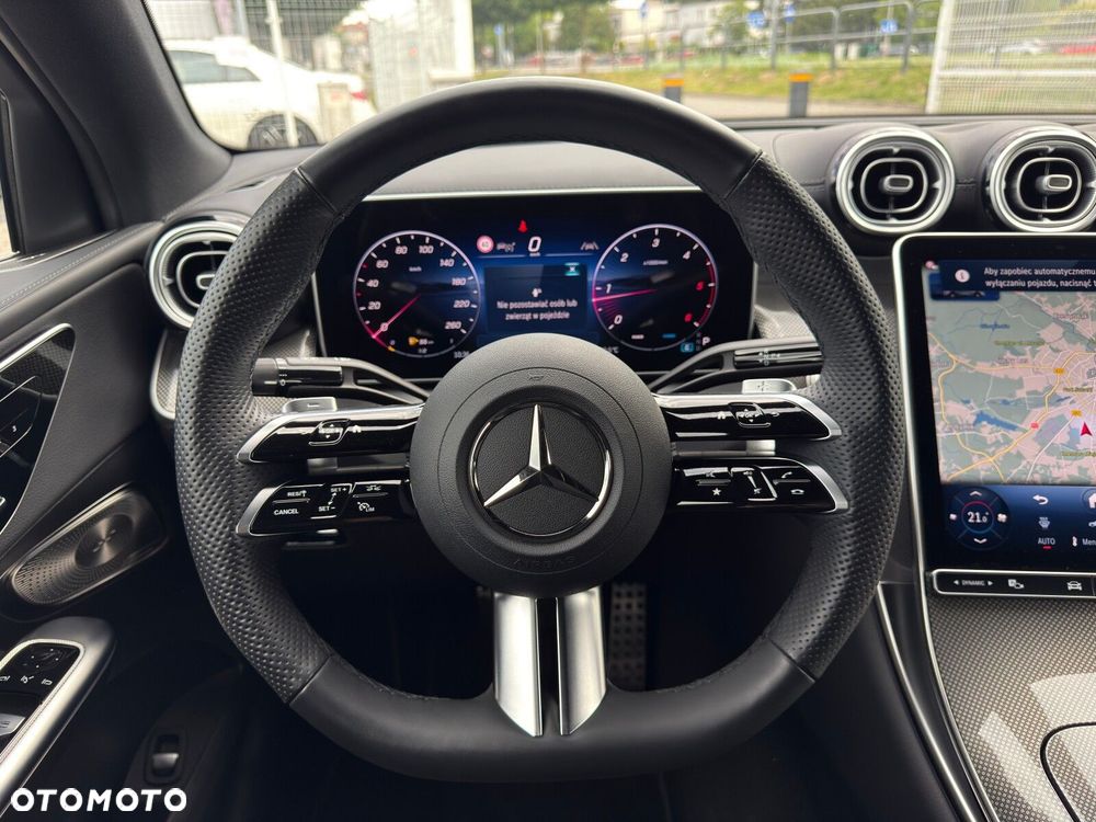 Mercedes-Benz GLC - 21