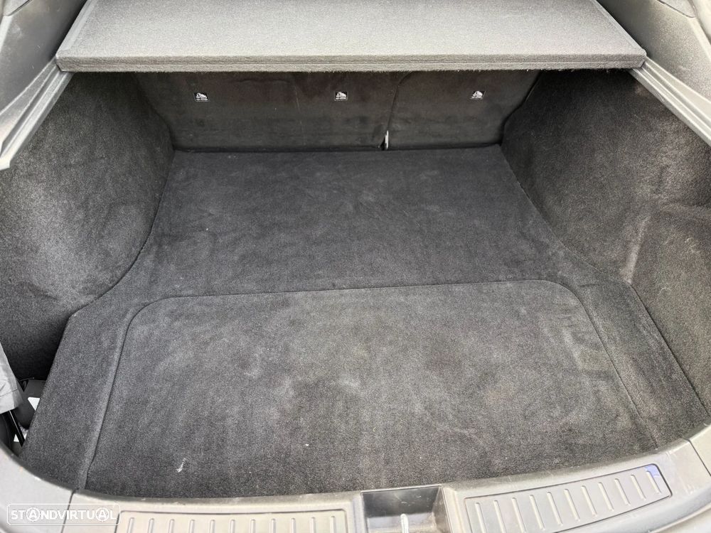 Tesla Model S Long Range - 36