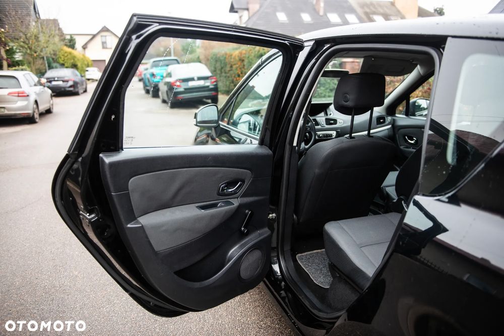 Renault Scenic 1.6 16V 110 TomTom Edition - 21