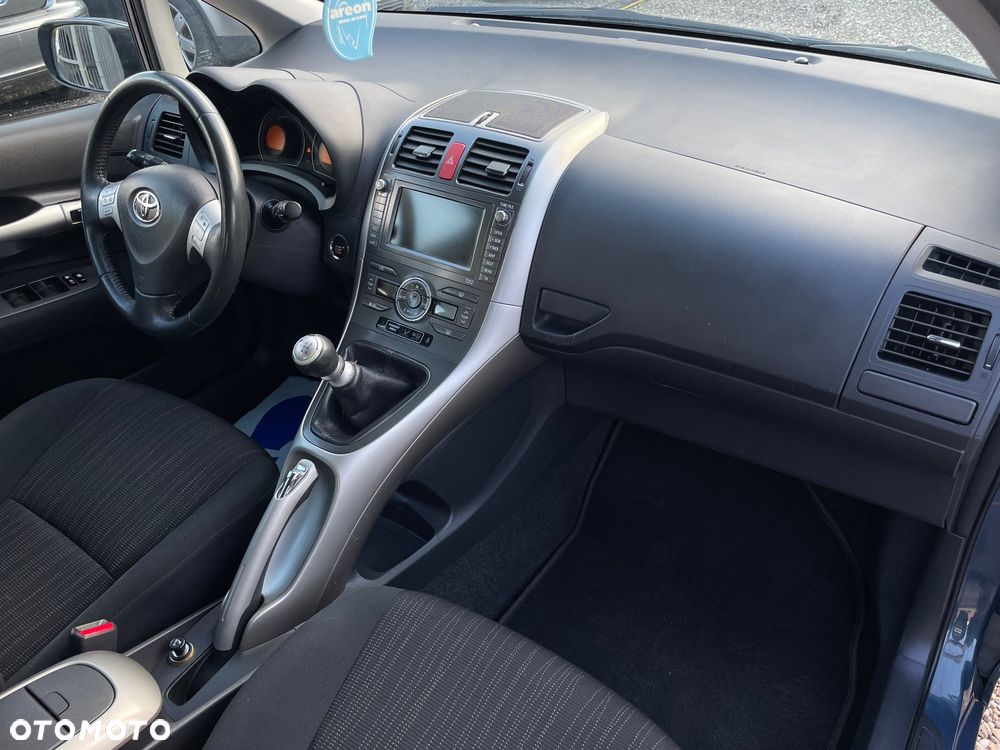 Toyota Auris 2.0 D-4D - 21