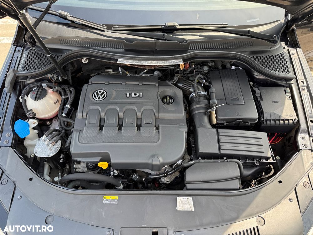 Volkswagen Passat CC - 16