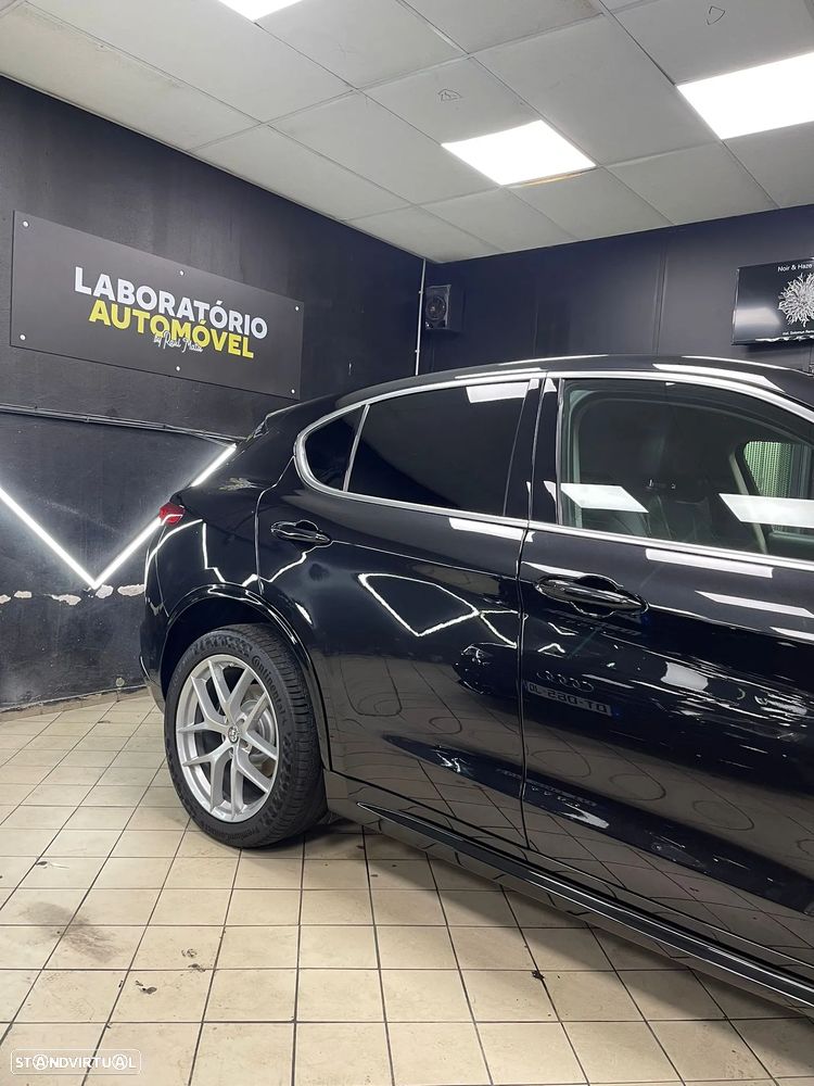 Alfa Romeo Stelvio 2.0 Turbo 16V AT8-Q4 Executive - 5