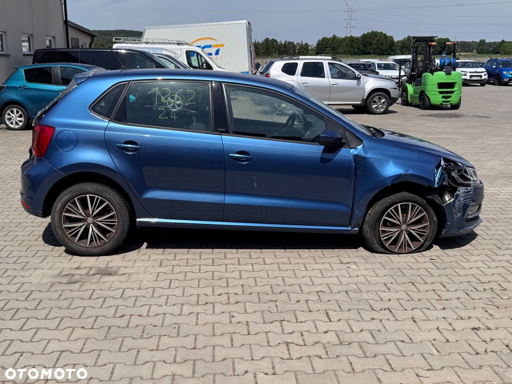 Volkswagen Polo 1.2 TSI Blue Motion Technology Allstar - 10