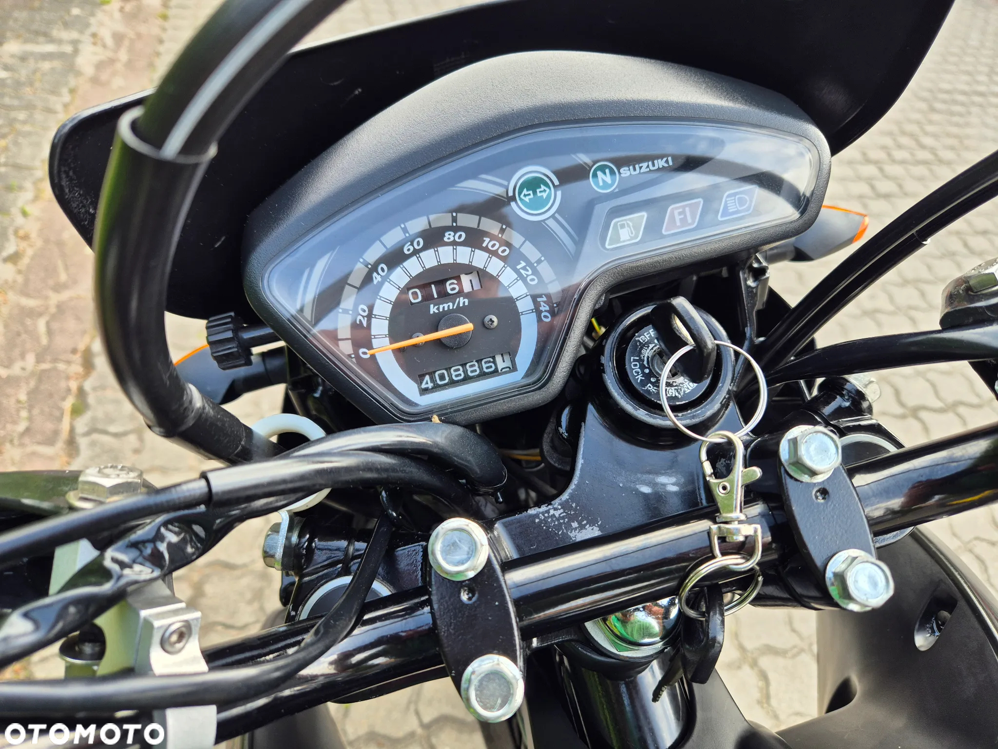 Suzuki DR - 10