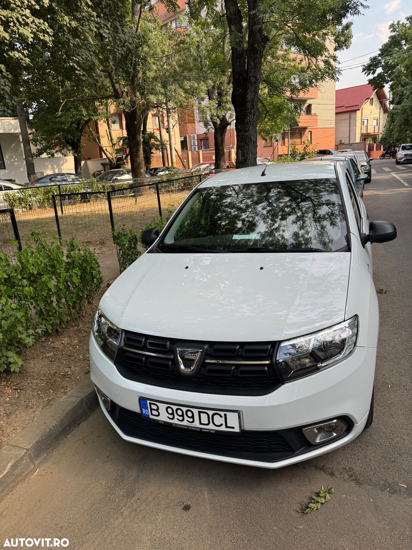 Dacia Logan - 1