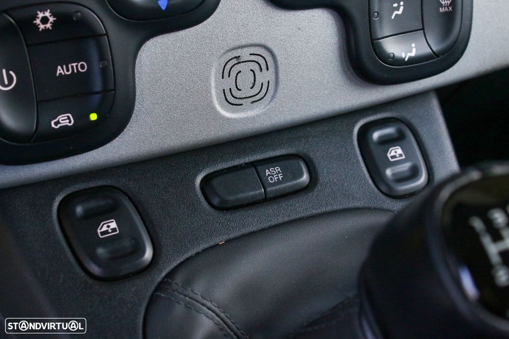 Fiat Panda 1.0 Hybrid City Cross - 21