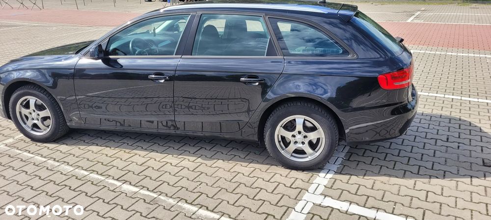 Audi A4 Avant 2.0 TDI - 8