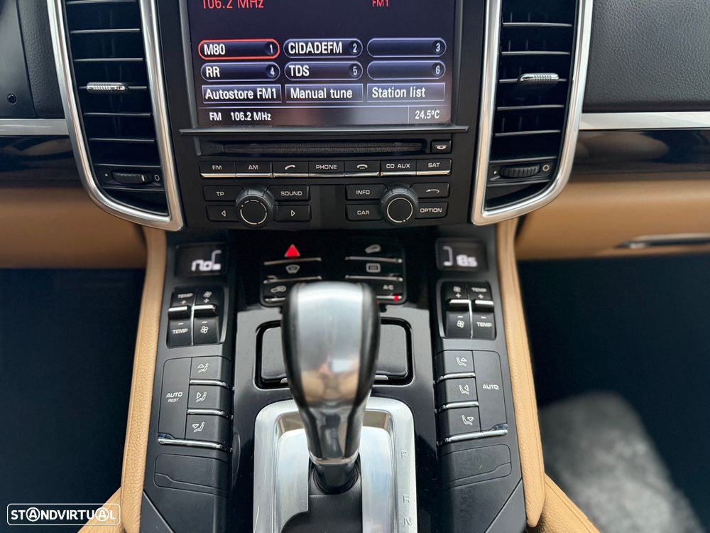 Porsche Cayenne Tiptronic S - 17