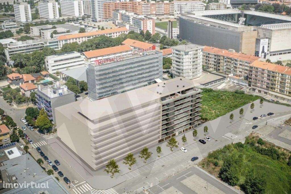 T4 Novo, Varanda e Garagem Fechada no  Empreendimento O FOCO perto da - Grande imagem: 4/5