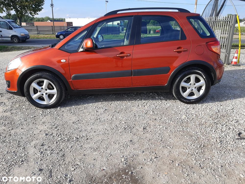 Suzuki SX4 1.5 Streetline 4x2 Classic - 9
