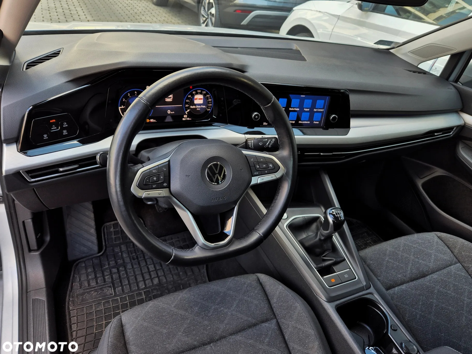 Volkswagen Golf VIII 1.5 TSI EVO Life - 9