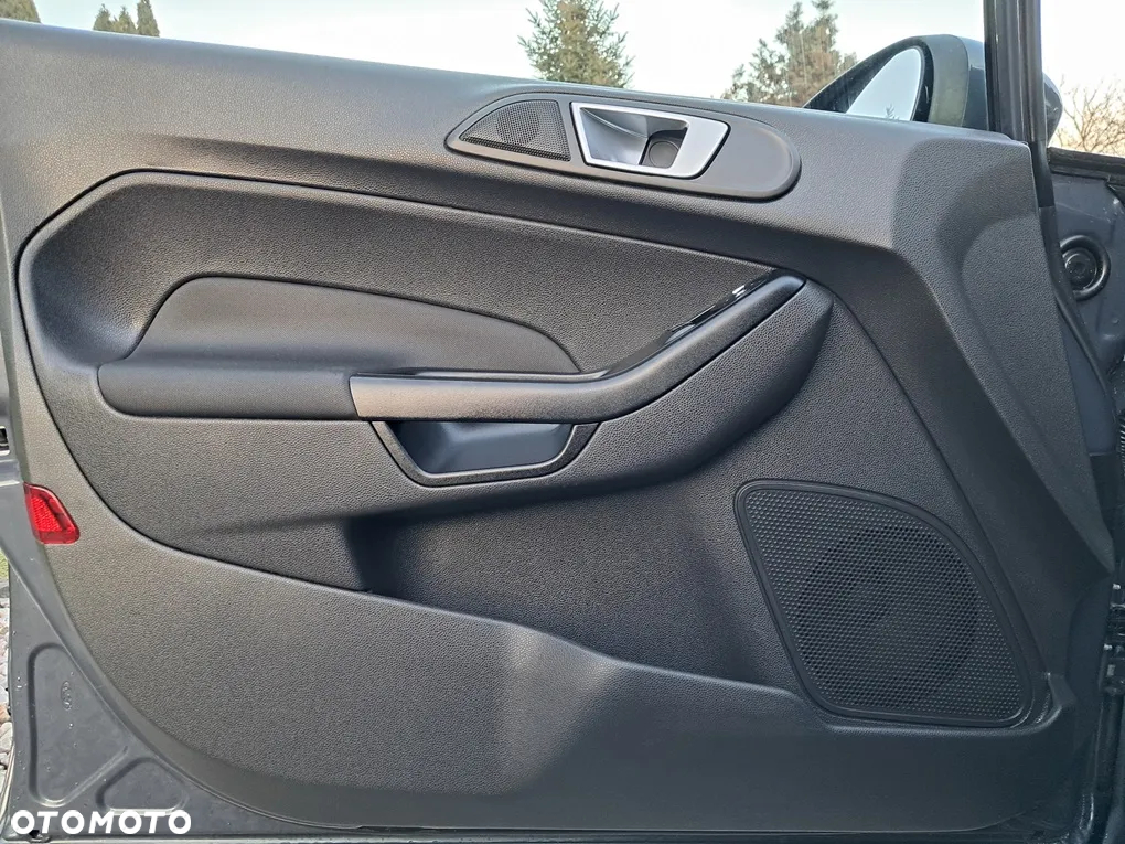 Ford Fiesta 1.25 Ambiente - 26
