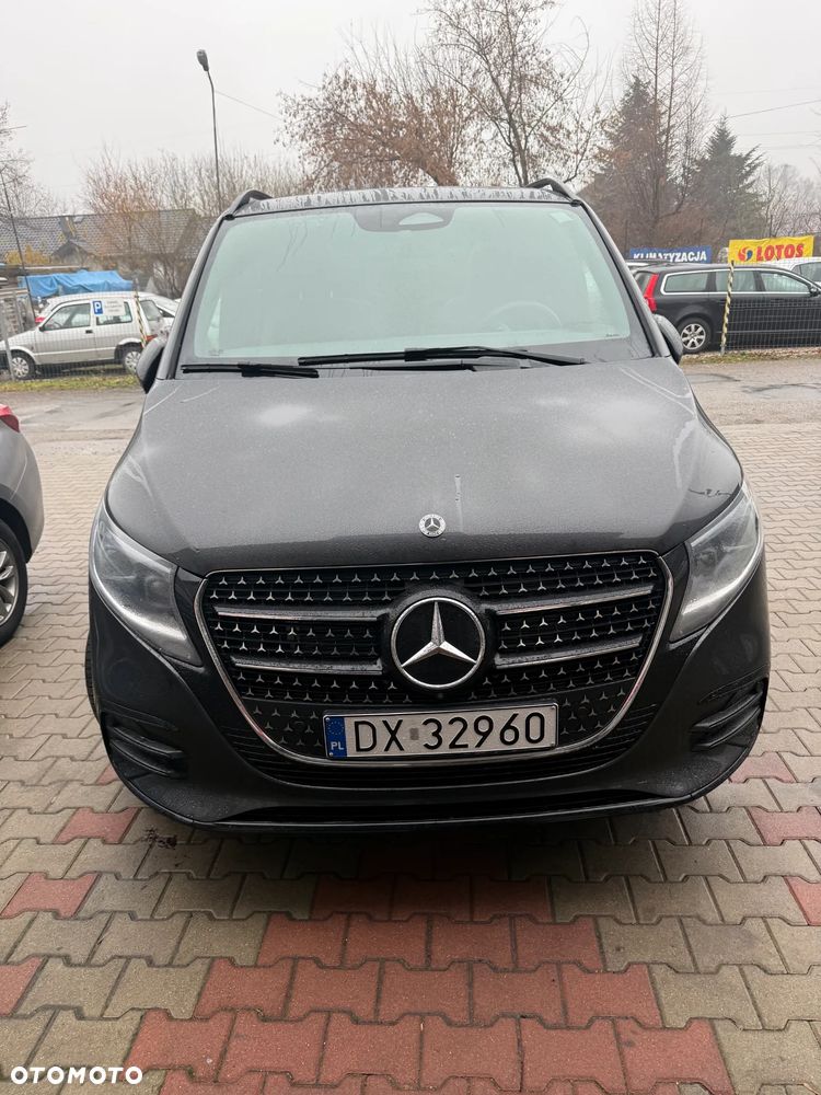 Mercedes-Benz Klasa V 300 d 9G-Tronic Exclusive (d³ugi) - 2