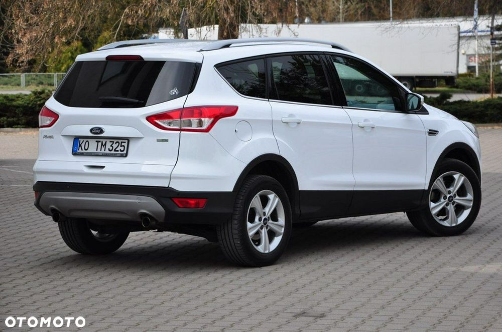 Ford Kuga - 10