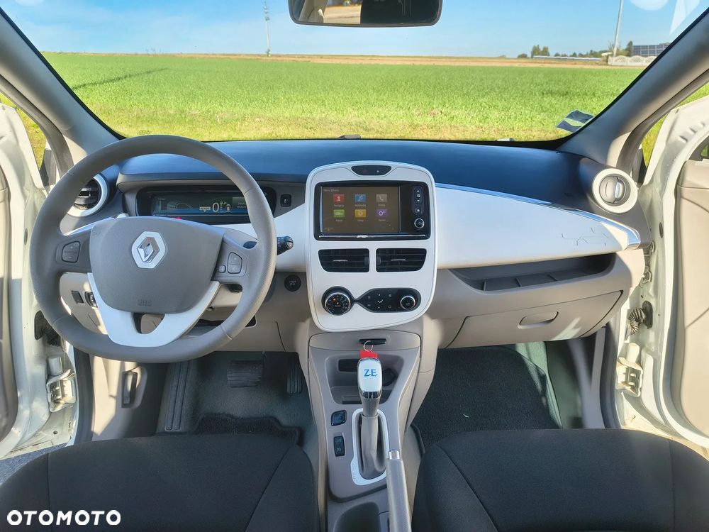 Renault Zoe - 14