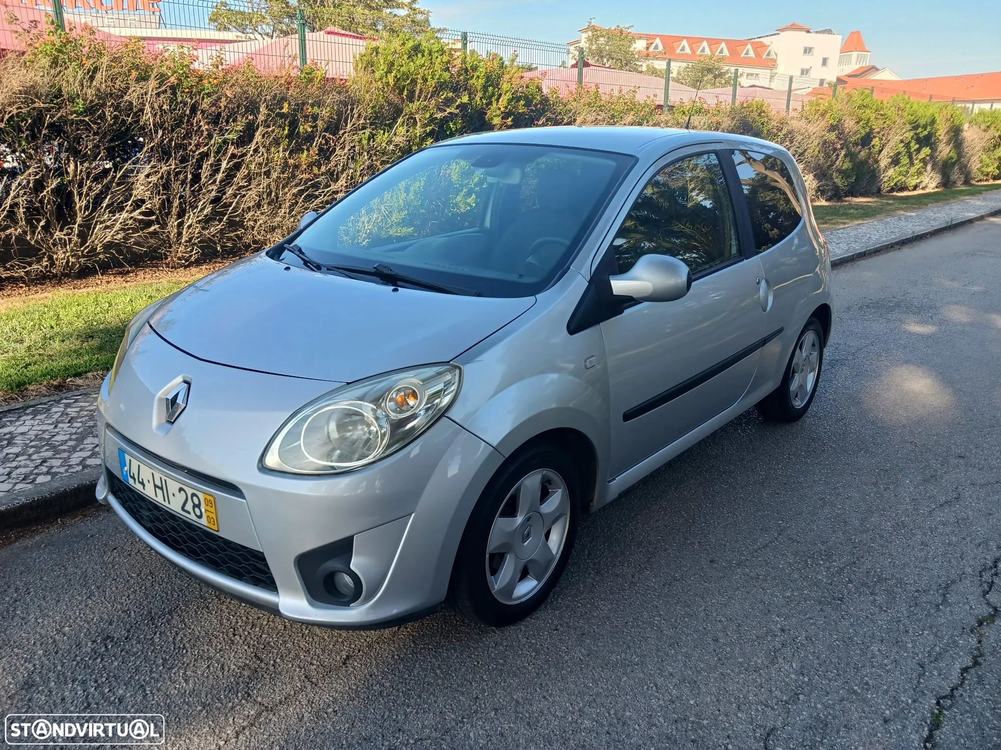 Renault Twingo 1.5 dCi Dynamique S - 1