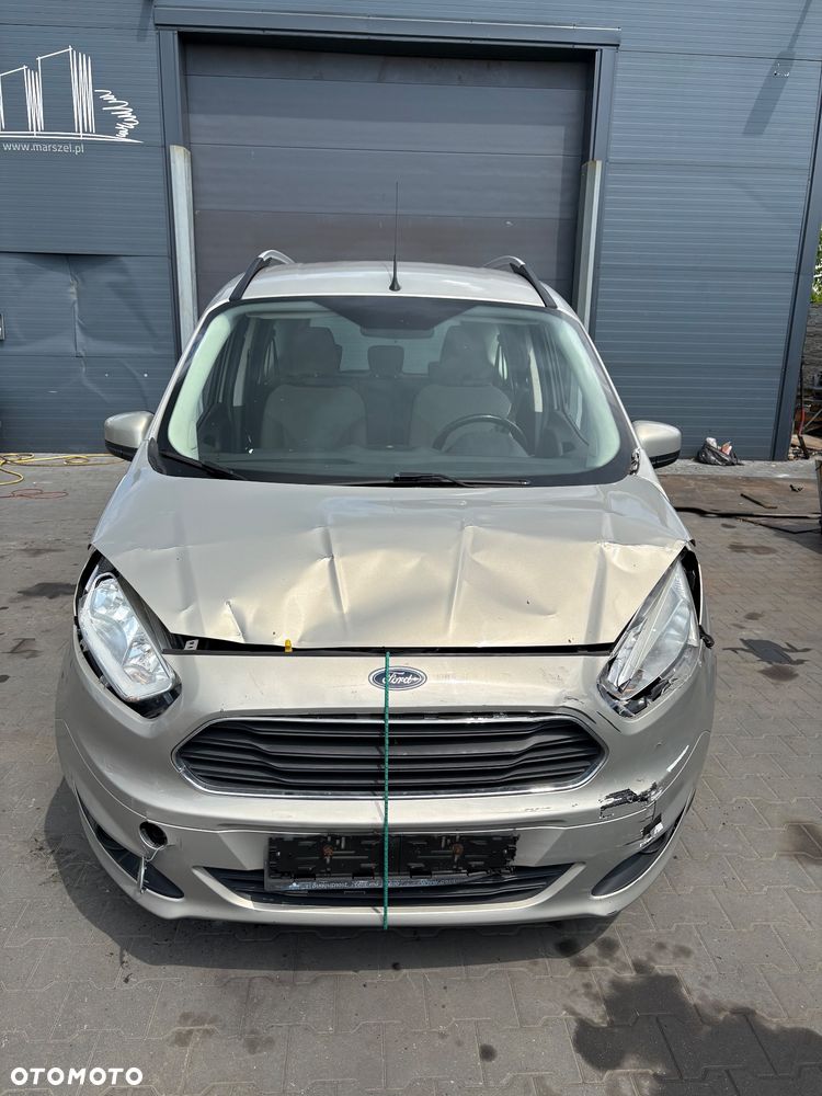 Ford Tourneo Courier 1.0 EcoBoost S&S Titanium - 2