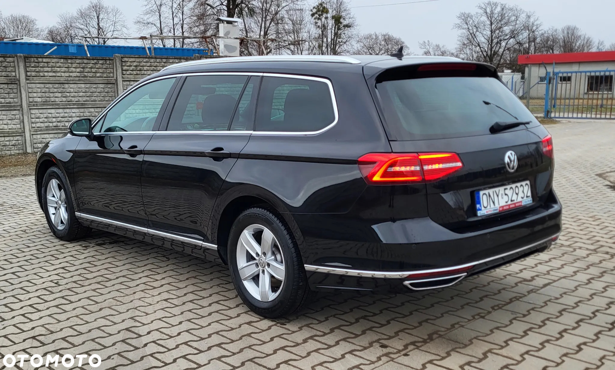 Volkswagen Passat - 5