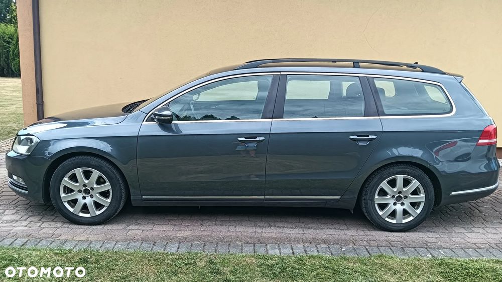Volkswagen Passat 2.0 TDI Comfortline DSG - 2