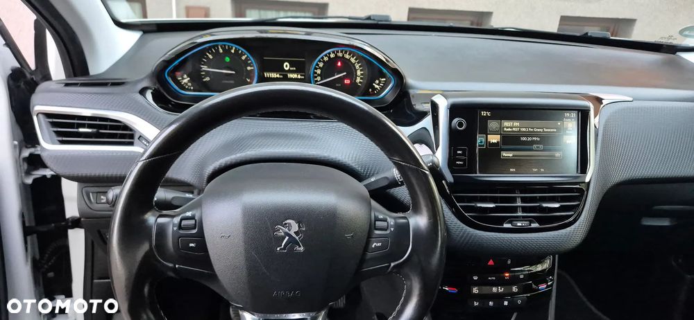 Peugeot 2008 PureTech 110 Stop&Start Allure - 16